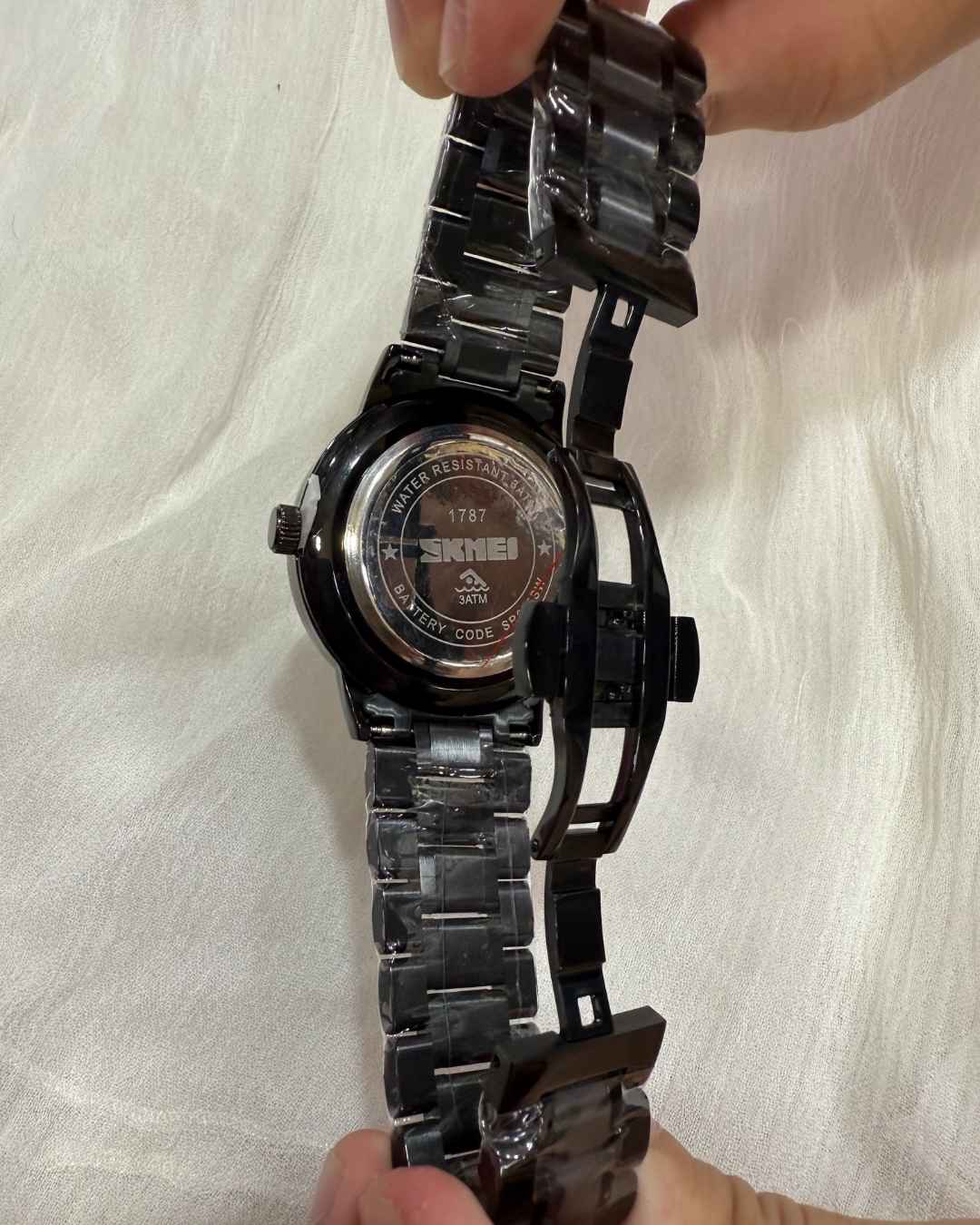 Rotating Black Wheel Watch